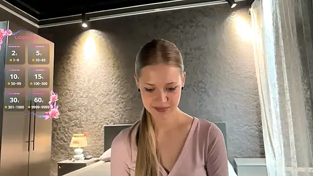 Snapshot of ZaidaSchwarten chatting on July 23, 7:06 am ZaidaSchwarten online show from July 23, 7:06 am