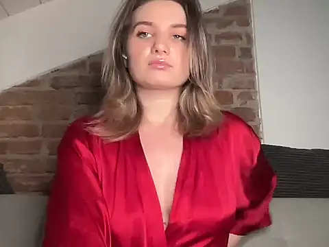 Snapshot of Heiva01 chatting on December 15, 3:27 pm Heiva01 online show from December 15, 3:27 pm