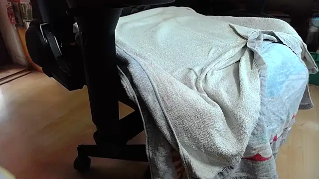 oldmann08 online show from March 15, 8:42 am