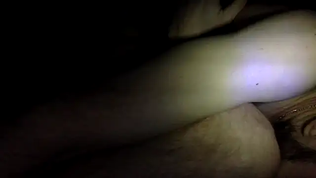 Snapshot of nutt_max chatting on December 15, 10:08 am nutt max online show from December 15, 10:08 am