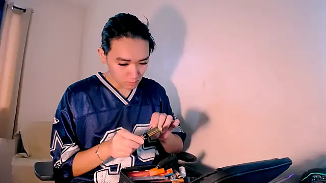 lil cummer69 online show from February 25, 3:38 am