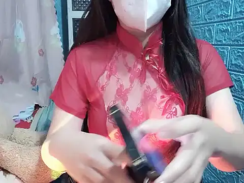 Snapshot of Yumi69 chatting on December 15, 4:00 pm Yumi69 online show from December 15, 4:00 pm