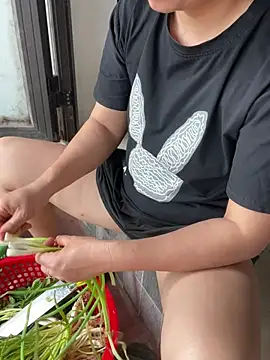 Yumi69 online show from March 31, 1:29 am