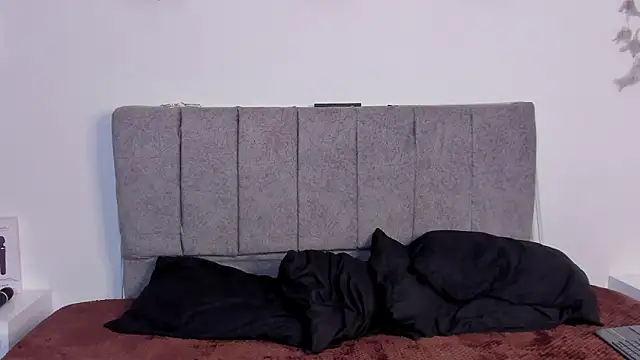 tefi meow  online show from February 9, 4:44 pm