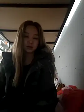 Snapshot of SherrylShaw chatting on December 18, 6:03 pm SherrylShaw online show from December 18, 6:03 pm