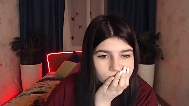 KisaModel online show from February 6, 1:14 pm