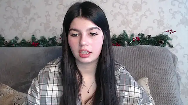 KisaModel online show from February 9, 8:07 am