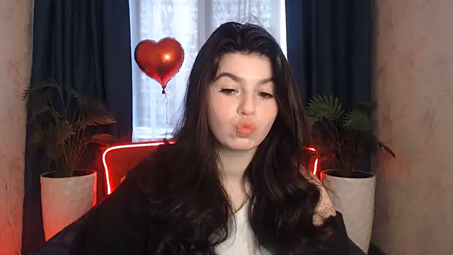 KisaModel online show from March 18, 1:20 am