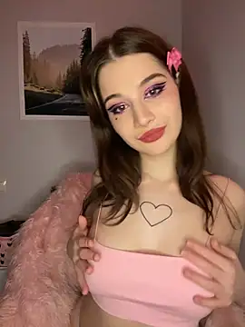 Snapshot of WIKESSTAR chatting on December 16, 8:25 pm WIKESSTAR online show from December 16, 8:25 pm