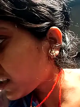 Snapshot of Chayna_singh chatting on June 23, 1:36 am Chayna singh online show from June 23, 1:36 am