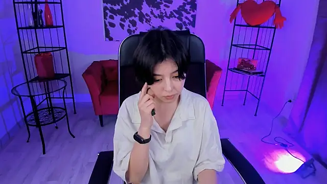SirenMystiq online show from July 8, 4:44 pm