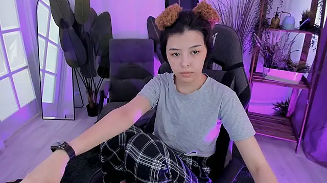 SirenMystiq online show from July 9, 1:26 pm