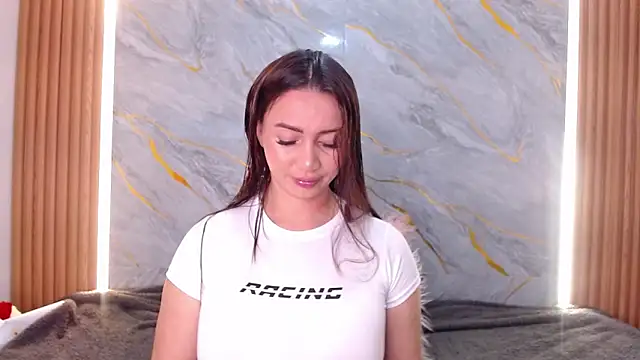 Snapshot of rebecagoldene chatting on May 22, 1:39 pm rebecagoldene online show from May 22, 1:39 pm