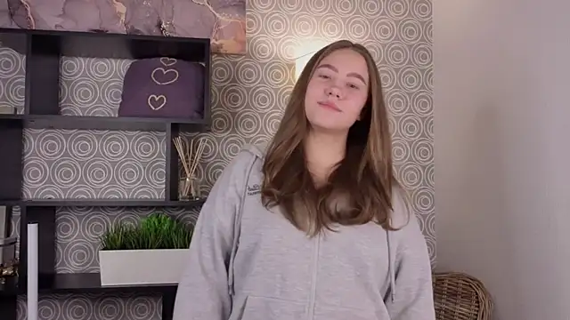 Snapshot of RuthFreeley chatting on December 15, 3:49 pm RuthFreeley online show from December 15, 3:49 pm