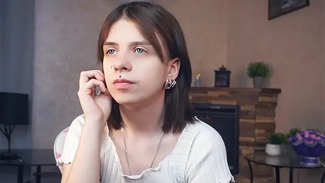 IleanaPishko online show from January 10, 8:05 am