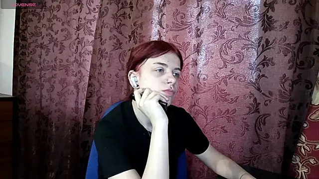 IleanaPishko online show from February 7, 9:46 am