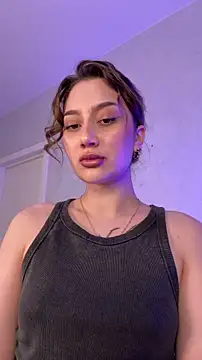 Snapshot of LucieBliss chatting on May 22, 6:24 pm LucieBliss online show from May 22, 6:24 pm