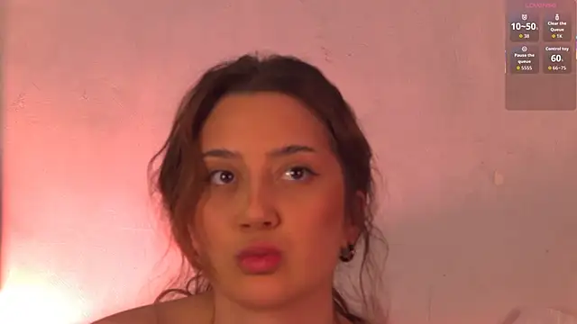 Snapshot of LucieBliss chatting on June 4, 3:40 pm LucieBliss online show from June 4, 3:40 pm