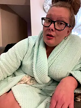 kissmyarch online show from December 21, 11:56 pm