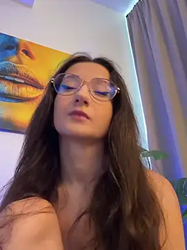 Snapshot of TheaMalekoo chatting on July 25, 7:06 am TheaMalekoo online show from July 25, 7:06 am