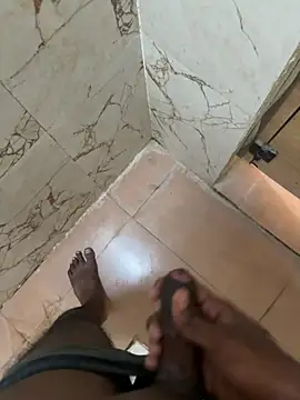 rahul ss21 online show from March 5, 9:16 am