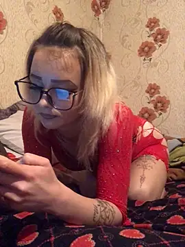 Snapshot of Barbika19 chatting on December 19, 10:17 pm Barbika19 online show from December 19, 10:17 pm