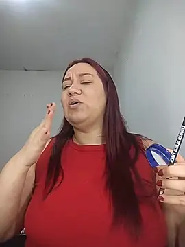 Snapshot of sharon_G chatting on December 18, 1:33 am sharon G online show from December 18, 1:33 am