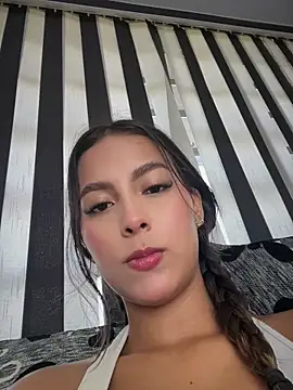 Valeria-escobar online show from April 22, 1:34 pm
