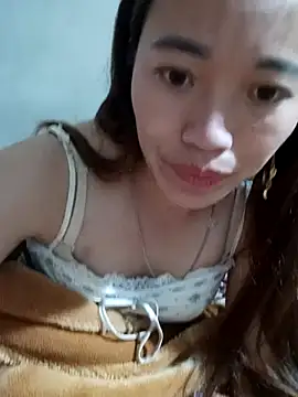 little-effy online show from February 8, 1:47 pm