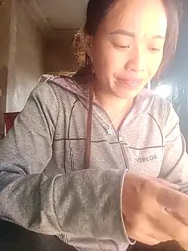 little-effy online show from July 25, 10:24 am