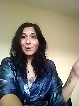 Snapshot of DommeVioleta chatting on December 16, 11:54 pm DommeVioleta online show from December 16, 11:54 pm