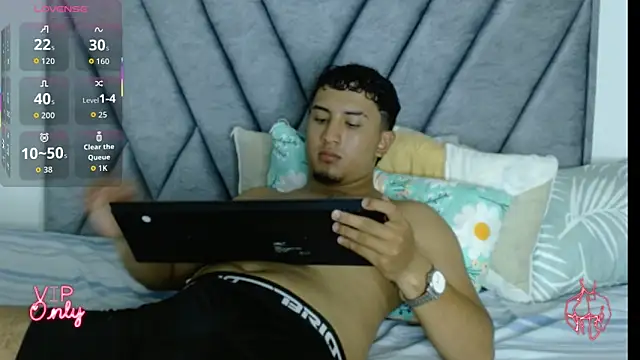 kyro estrada online show from February 26, 7:24 pm