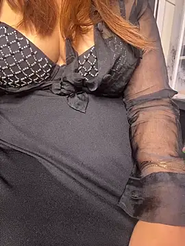 butterflyslay online show from February 25, 6:45 am