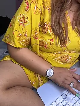 butterflyslay online show from March 11, 1:55 am