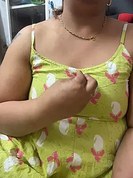 butterflyslay online show from April 22, 3:13 pm