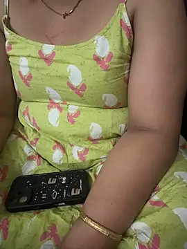 butterflyslay online show from April 29, 6:03 pm