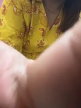 butterflyslay online show from May 1, 12:59 am