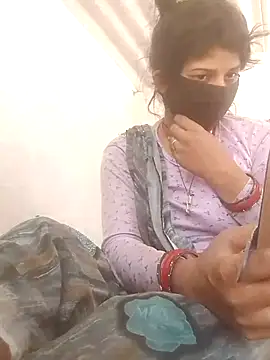Snapshot of Aaisha_01 chatting on April 10, 5:12 am Aaisha 01 online show from April 10, 5:12 am