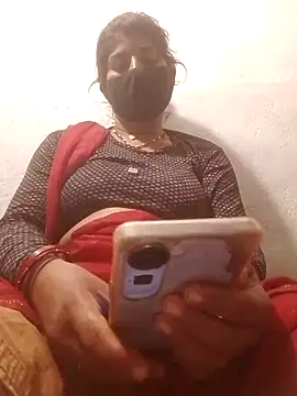 Snapshot of Aaisha_01 chatting on April 15, 3:41 pm Aaisha 01 online show from April 15, 3:41 pm