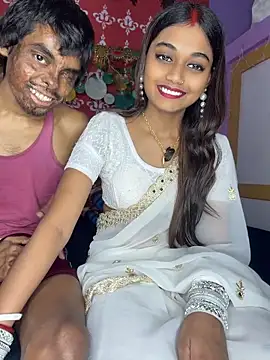 Snapshot of Sweet-priyaa chatting on August 9, 1:51 am Sweet-priyaa online show from August 9, 1:51 am