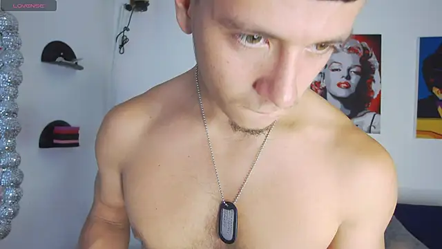 MagnusKnight  online show from March 5, 9:55 pm