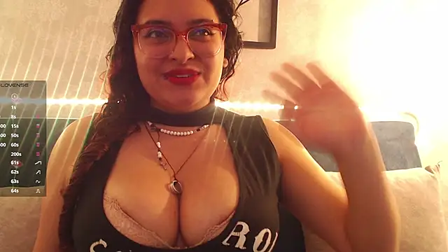 kat belle online show from December 18, 12:33 pm