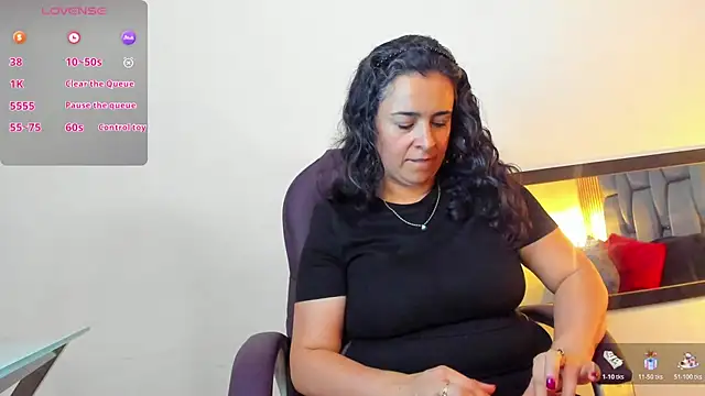 Snapshot of Angelic_serenity chatting on April 18, 6:23 pm Angelic serenity online show from April 18, 6:23 pm