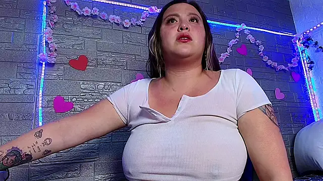 emma honey   online show from December 17, 11:44 pm