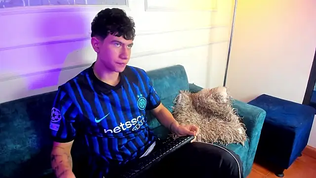 Criss Adams online show from February 26, 12:04 pm