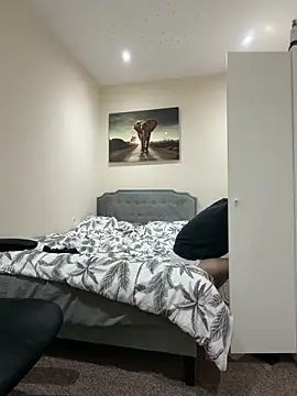 Juliann69Ramiro online show from February 28, 7:37 pm