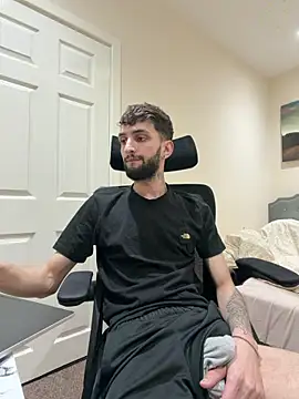 Juliann69Ramiro online show from March 23, 11:20 pm