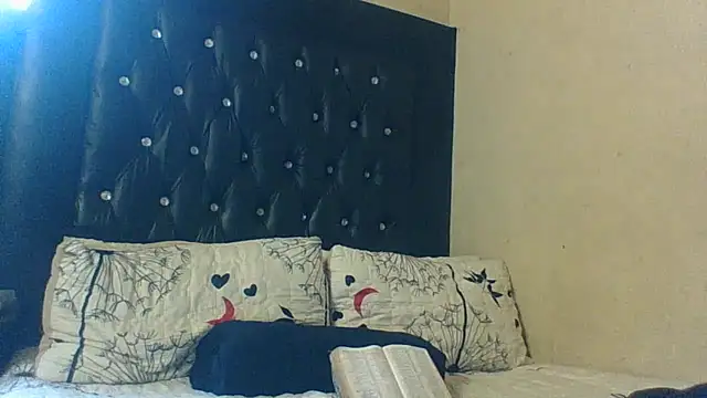 Snapshot of BustyBabyJ chatting on November 22, 9:41 am BustyBabyJ online show from November 22, 9:41 am