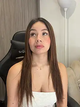 Tamaraserra online show from May 2, 4:12 pm