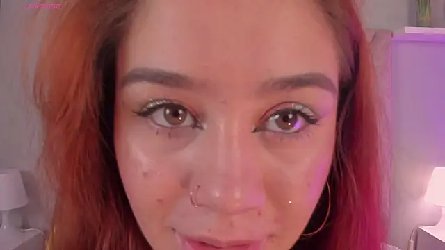 Amelia Saenz  online show from June 17, 7:48 pm